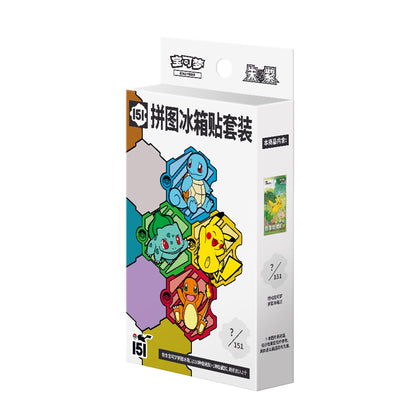 宝可梦151系列拼图冰箱贴套装，包装盒展示了杰尼龟、妙蛙种子、皮卡丘和火恐龙图案的彩色六边形磁贴。
